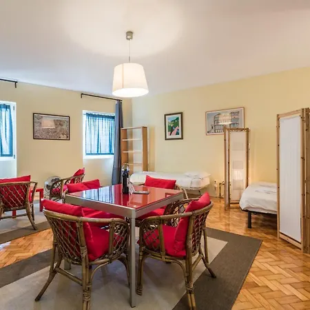 Guestready - Minimalistic Studio Downtown Porto Exterior photo